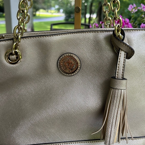 Anne Klein elegant gold Tone purse - Picture 2 of 8